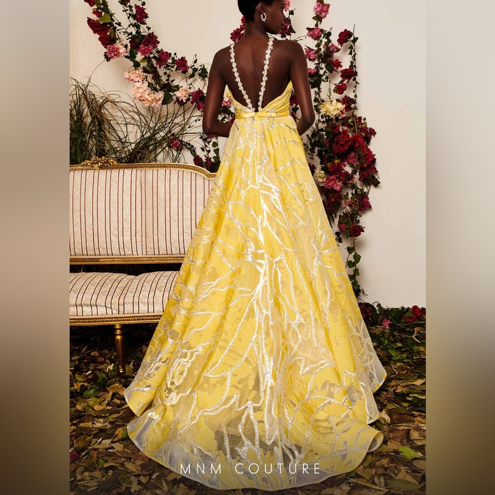 MNM COUTURE DRESS - Picture 3 of 6